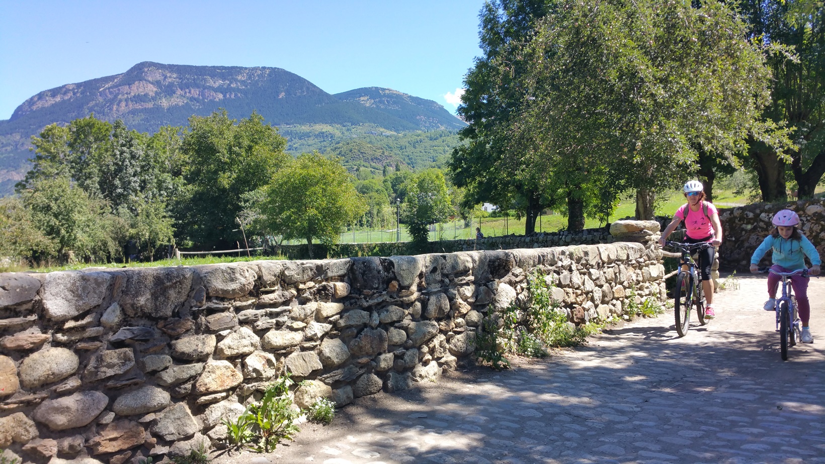 Paseo en BTT de Eriste a Anciles