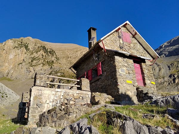 Retiro YOGA-TREK Aventura Pirineos Benasque